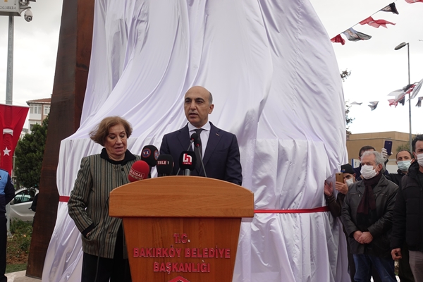 Foto - Hizmete gelince "para yok" heykele gelince var! İmamoğlu vatandaşın paralarını böyle çarçur ediyor