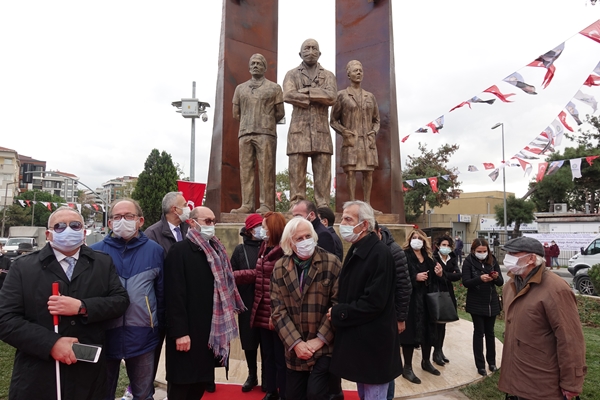 Foto - Hizmete gelince "para yok" heykele gelince var! İmamoğlu vatandaşın paralarını böyle çarçur ediyor