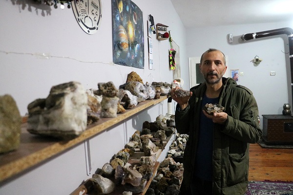 Foto - Hobisi hayatını değiştirdi! Evini müzeye çevirdi satış yapmaya başladı