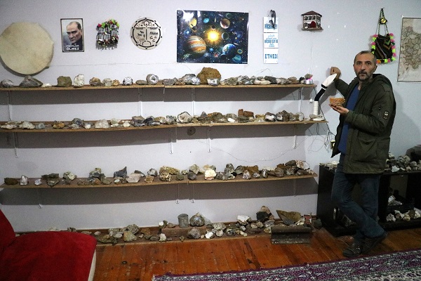 Foto - Hobisi hayatını değiştirdi! Evini müzeye çevirdi satış yapmaya başladı