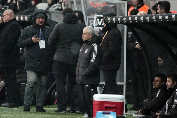 Foto - Hocam bi sussan artık olmaz mı? Rıza Çalımbay’dan Beşiktaş uyarısı: Kırgın ayrıldım