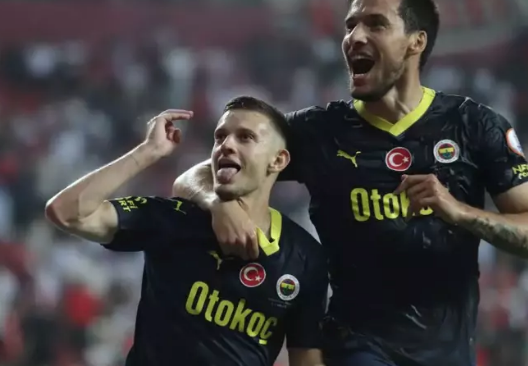 Foto - Hocasıyla kavga etti, Fenerbahçe'ye geri dönüyor! 26 milyon euroluk yıldız sürprizi