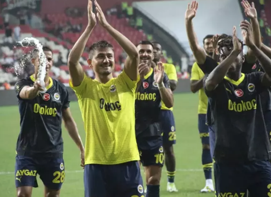 Foto - Hocasıyla kavga etti, Fenerbahçe'ye geri dönüyor! 26 milyon euroluk yıldız sürprizi