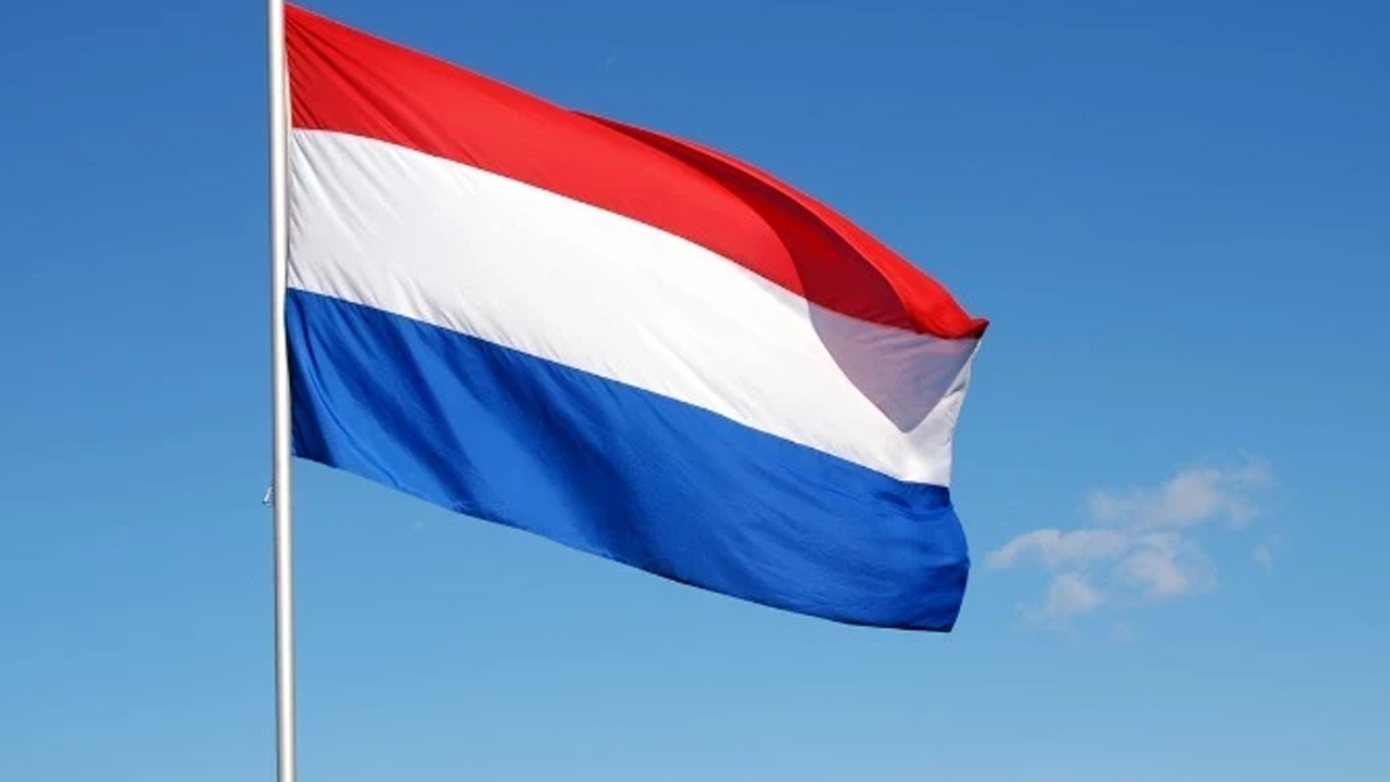 Hollanda’da trafik yoğunluğu hayatı felç etti! En çok o şehirde etkili oluyor... 'Trafik sıkışıklığı başkenti' oldu