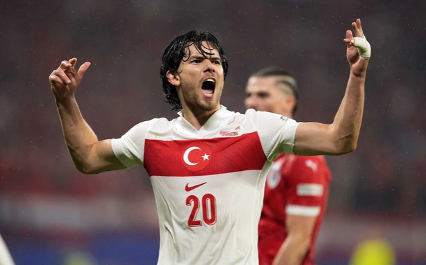 Foto - Hollandalılar saha dışı olaylara hız verdi! Akıbetiniz Avusturya gibi olacak inşallah…