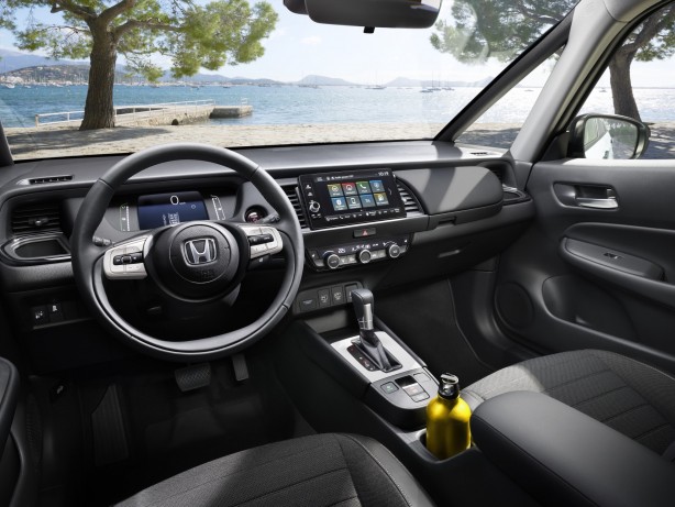 Foto - Honda’nın ikonik modeli Jazz Crosstar yeniden satışa çıkıyor! Kapsamlı ve gelişmiş güvenlik özellikleriyle dikkat çeken otomobilin fiyatı ne kadar?