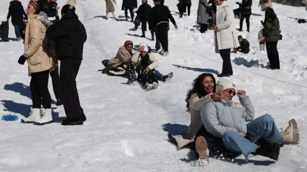 Foto - Horon teperek karşıladılar: Araplar o ilimize akın ediyor!