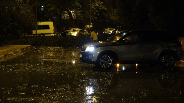 Foto - Hortum sonrası korkunç görüntüler! Ortalık savaş alanına döndü