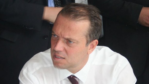 Foto - Firari hortumcu Cem Uzan şirinlik yaptığı AK Parti hükümetini bu kez hedef aldı!