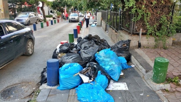 Foto - Hoş geldin ‘Z’ kuşağı CHP, yeni nesli çöp dağları ile tanışıtırıyor