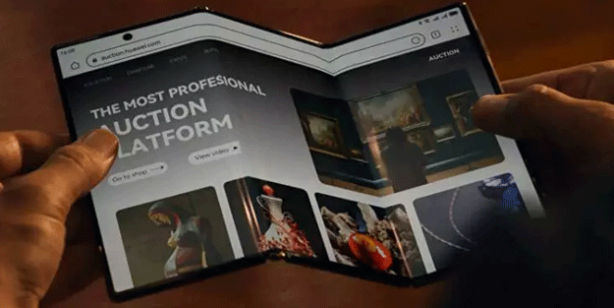 Huawei dünyanın ilk üçe katlanabilir telefonunu tanıttı! İşte Mate XT'nin fiyatı 