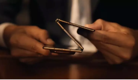 Foto - Huawei dünyanın ilk üçe katlanabilir telefonunu tanıttı! İşte Mate XT'nin fiyatı 