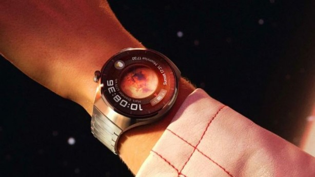 Foto - Huawei'den Apple'a pil dersi