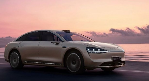 Foto - Huawei’den elektrikli otomobil! BMW’ye rakip olacak