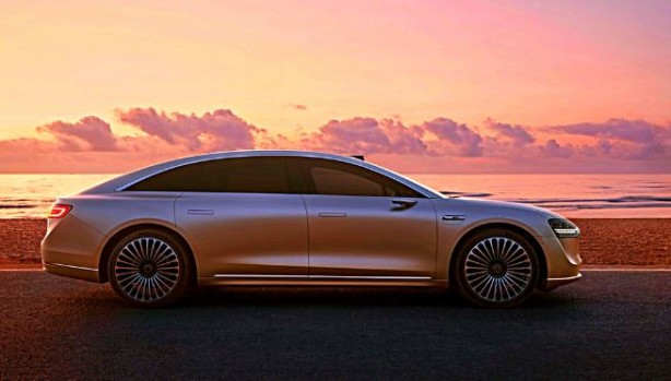 Foto - Huawei’den elektrikli otomobil! BMW’ye rakip olacak