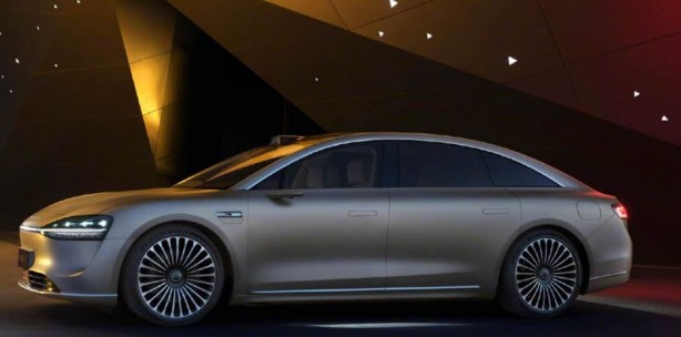 Foto - Huawei'den Mercedes'i kıskandıracak başarı! Elektrikli sedanı Stelato S9’u tanıttı