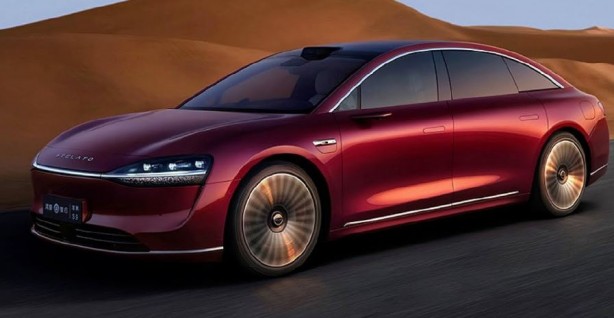 Foto - Huawei'den Mercedes'i kıskandıracak başarı! Elektrikli sedanı Stelato S9’u tanıttı