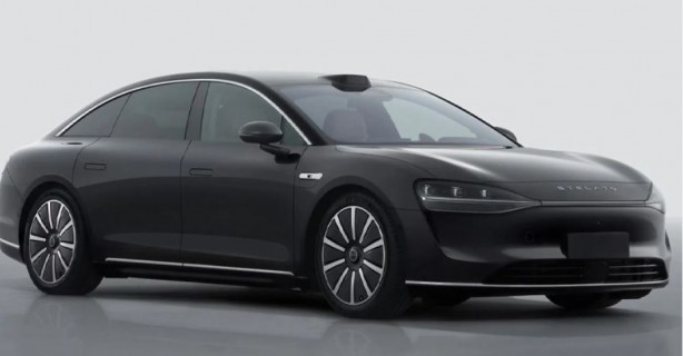 Huawei'den Mercedes'i kıskandıracak başarı! Elektrikli sedanı Stelato S9’u tanıttı