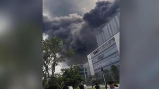 Foto - Huawei'nin laboratuvarında dev yangın