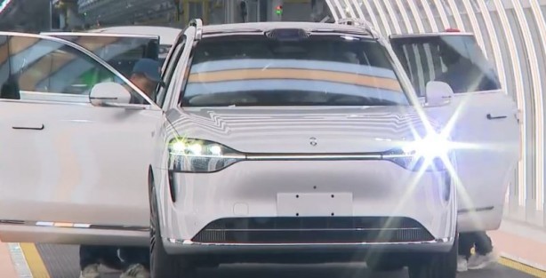 Foto - Huawei’nin yeni otomobili göründü