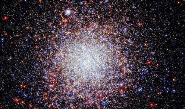 Foto - Hubble’dan sıra dışı keşif