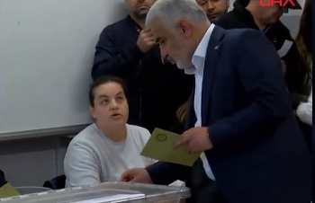 Foto - HÜDA PAR lideri Zekeriya Yapıcıoğlu pusulayı düşürdü, oy verdiği isim ortaya çıktı