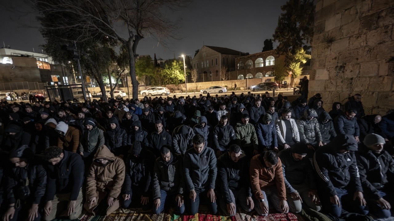 HÜDA PAR: Mescid-i Aksa’yı ibadete kapatmak İslam ümmetine karşı açık bir savaş ilanıdır