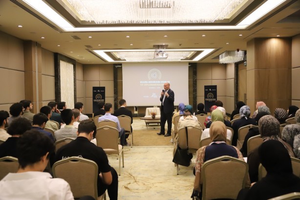 Foto - Hukuk Genç Filistin gündemiyle toplantı! Dünya sistemi İsrail’den yana