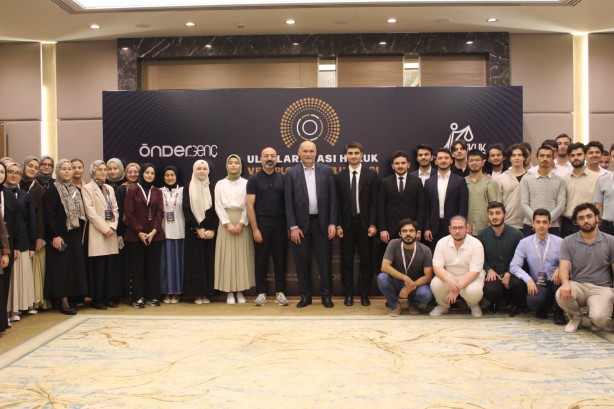 Foto - Hukuk Genç Filistin gündemiyle toplantı! Dünya sistemi İsrail’den yana