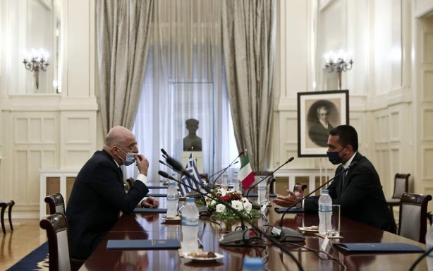 Foto - Hukuksuzluk kanıtlandı: İtalya ile Yunanistan arasındaki deniz sınırı anlaşması yürürlüğe girdi! 