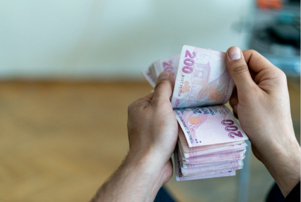 Foto - Ünlü ekonomistten asgari ücretle ilgili vatandaşa bayram ettirecek kulis! O tarihte zam geliyor