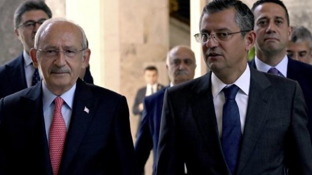 Foto - Hükümete yakın Selvi’nin Özgür Özel’le ilgili o sözleri herkesi şaşırttı! "4 yıl böyle gitmez!" Hayrola Abdulkadir Bey