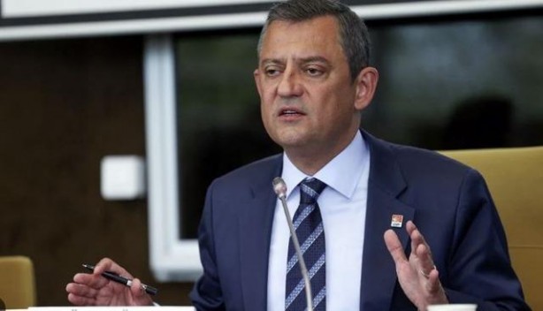 Foto - Hükümete yakın Selvi’nin Özgür Özel’le ilgili o sözleri herkesi şaşırttı! "4 yıl böyle gitmez!" Hayrola Abdulkadir Bey