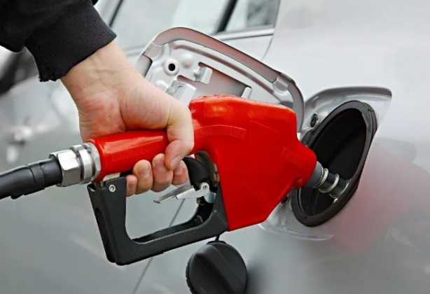 Foto - Hükümetten akaryakıt fiyatlarıyla ilgili flaş karar! Saat 00.01'den sonra istasyonlara gidenler şoku yaşadı