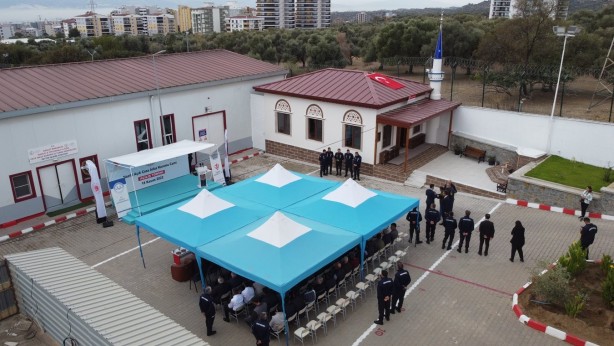 Foto - Hükümlülerden alkışlanacak hareket! Kendi camilerini yapıp ilk cuma namazını kıldılar