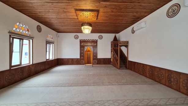 Foto - Hükümlülerden alkışlanacak hareket! Kendi camilerini yapıp ilk cuma namazını kıldılar