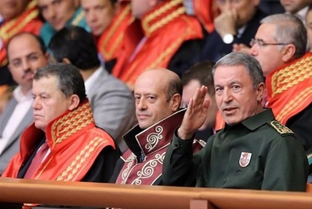 Foto - Hulusi Akar alıkonulduğu 20 saat boyunca neler yaşadı?