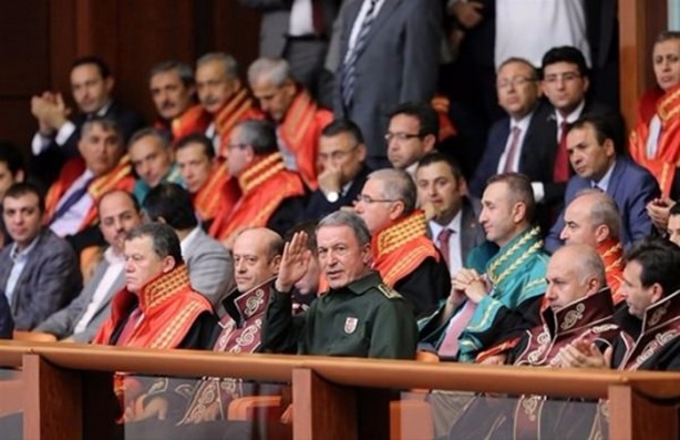 Foto - Hulusi Akar alıkonulduğu 20 saat boyunca neler yaşadı?