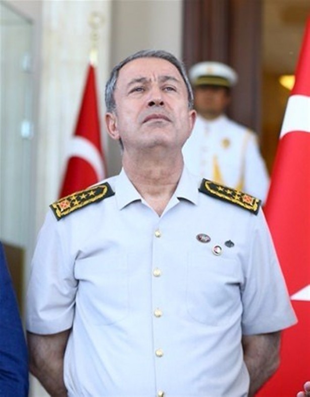 Hulusi Akar alıkonulduğu 20 saat boyunca neler yaşadı?