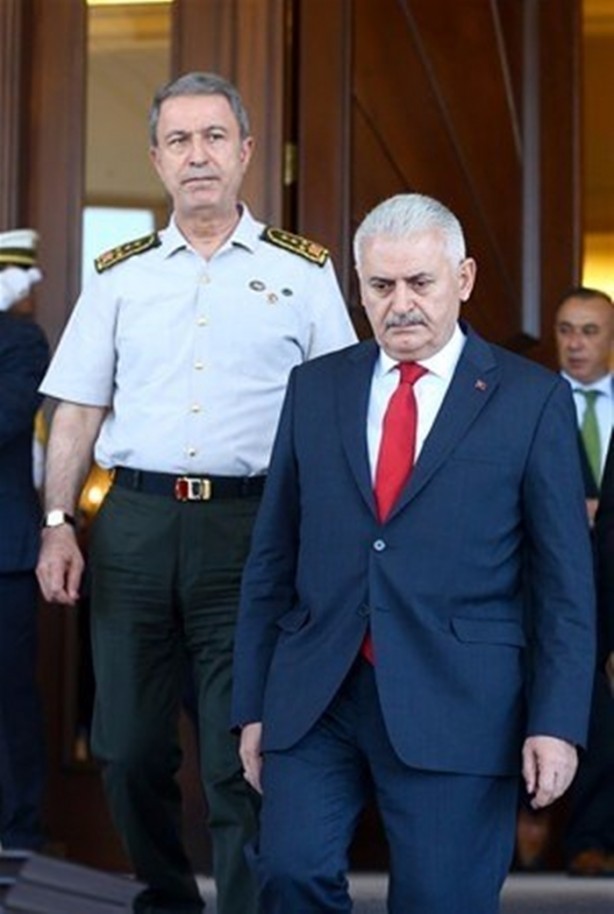 Foto - Hulusi Akar alıkonulduğu 20 saat boyunca neler yaşadı?