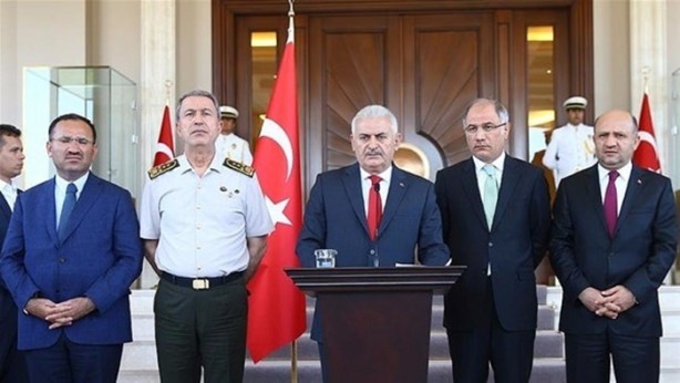 Foto - Hulusi Akar alıkonulduğu 20 saat boyunca neler yaşadı?