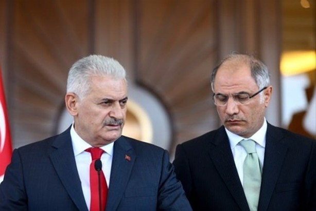 Foto - Hulusi Akar alıkonulduğu 20 saat boyunca neler yaşadı?