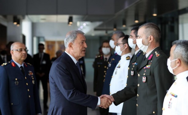 Foto - Hulusi Akar NATO Karargahı'nda