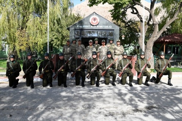 Foto - Hulusi Akar, o bölgeleri denetledi