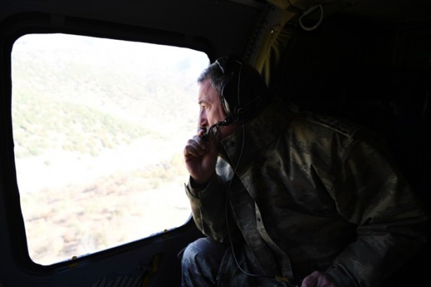 Foto - Hulusi Akar, o bölgeleri denetledi