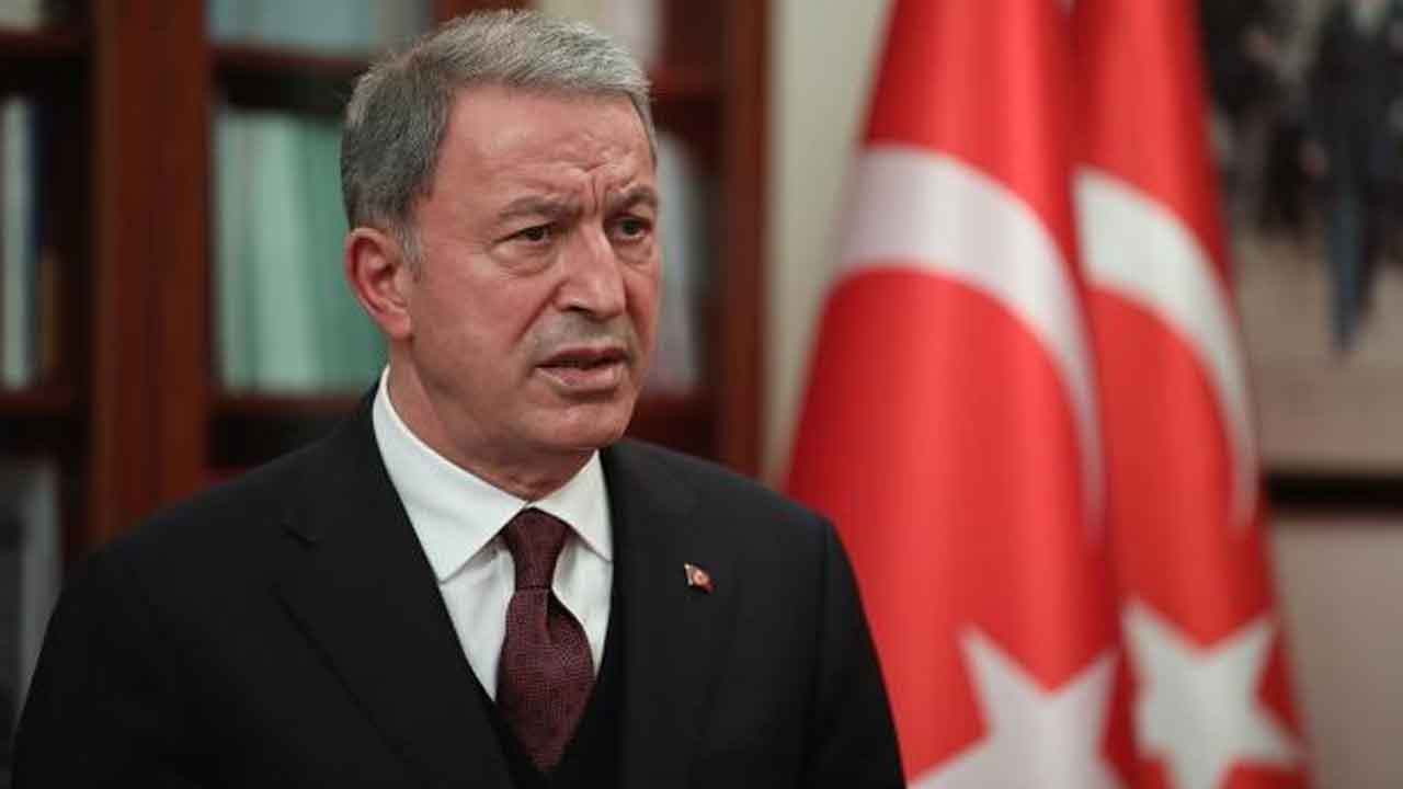 Hulusi Akar'dan dünyaya Kıbrıs mesajı