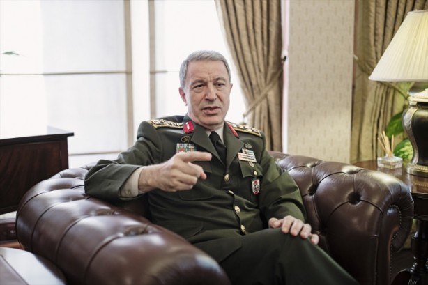 Foto - Hulusi Akar'ı hiç böyle görmediniz