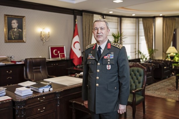 Foto - Hulusi Akar'ı hiç böyle görmediniz