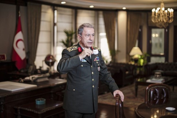 Foto - Hulusi Akar'ı hiç böyle görmediniz
