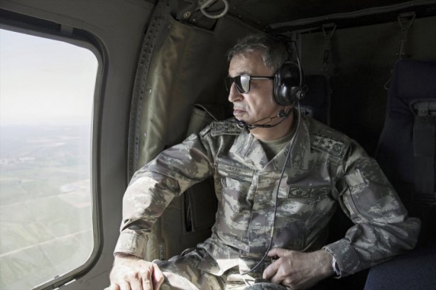 Foto - Hulusi Akar'ı hiç böyle görmediniz